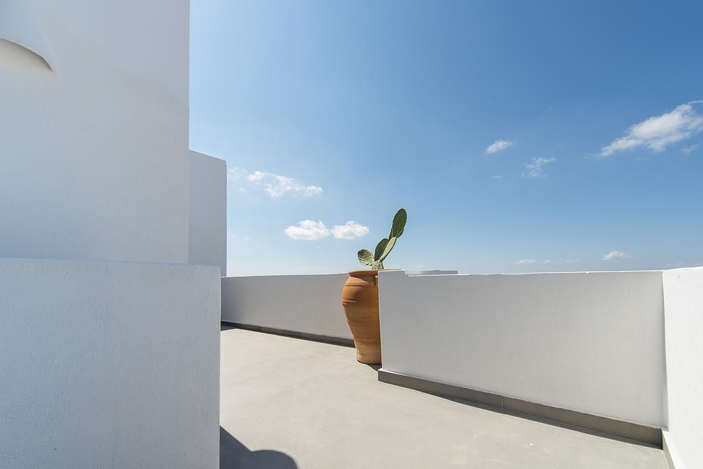 Hotel Impressive One Ormos Athinios Exterior foto